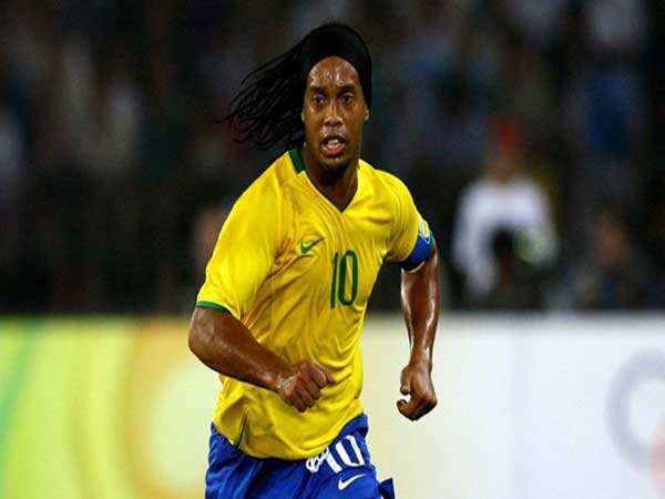Đôi nét về huyền thoại bóng đá Ronaldinho