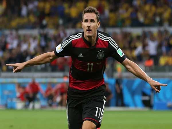 Huyền thoại bóng đá Miroslav Klose