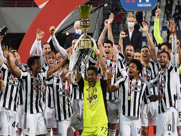 Câu lạc bộ Juventus vô địch C1 mấy lần?